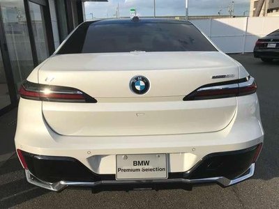 BMW I7 - 5