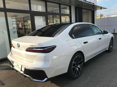 BMW I7 - 3
