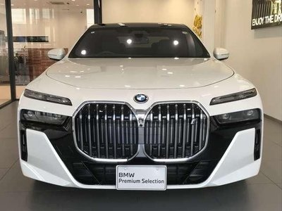 BMW I7 - 4