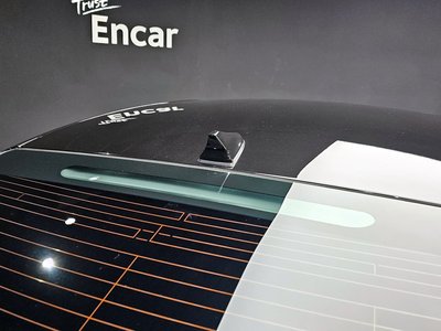 2019 Genesis G90 thumbnail 29