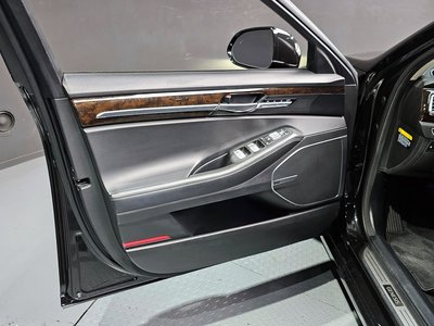 2019 Genesis G90 thumbnail 14