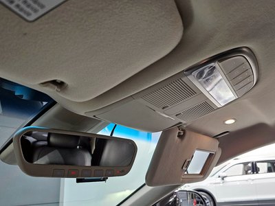 2019 Genesis G90 thumbnail 31