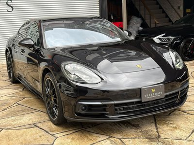PORSCHE PANAMERA - 5