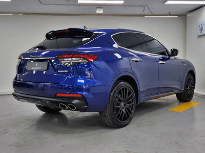 MASERATI LEVANTE - 4