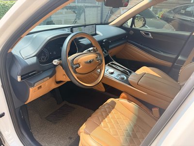 GENESIS GV80 - 8