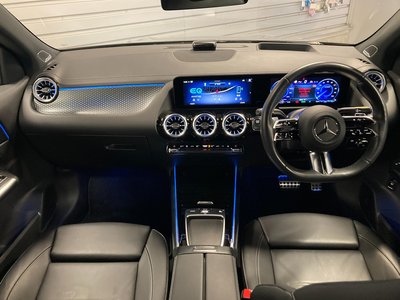 MERCEDES-BENZ EQA - 5