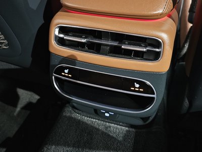صورة مصغرة 25 لـ 2022 Genesis GV70