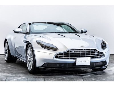 ASTON MARTIN DB11 - 6