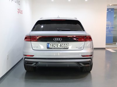 2021 AUDI Q8 photo 3