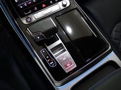 2021 AUDI Q8 photo 9