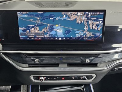 صورة مصغرة 18 لـ 2025 BMW X5
