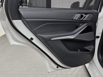 صورة مصغرة 15 لـ 2025 BMW X5