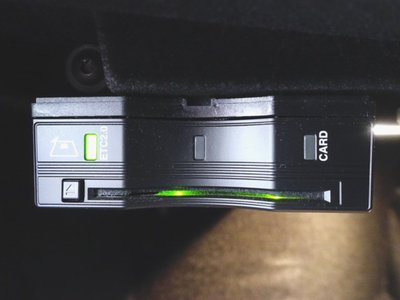 MERCEDES-BENZ E-CLASS - 10