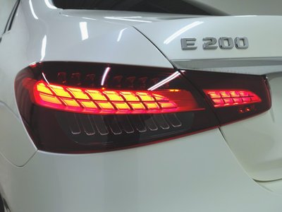 MERCEDES-BENZ E-CLASS - 5