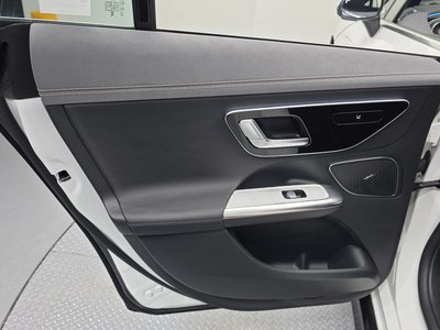 2024 Mercedes-BENZ EQE 缩略图 15