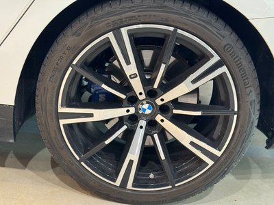 BMW 5 SERIES - 4
