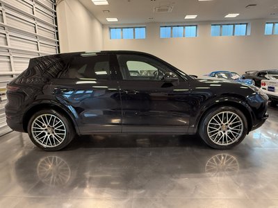 PORSCHE CAYENNE - 9