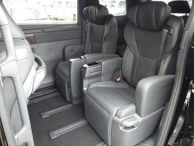 2026 Toyota ALPHARD 缩略图 13