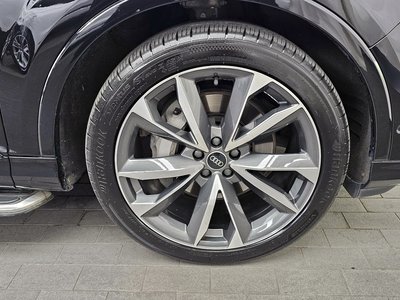 AUDI Q7 - 8