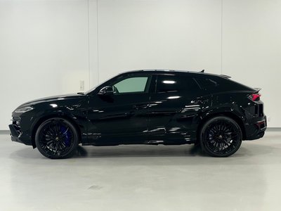 LAMBORGHINI URUS - 4