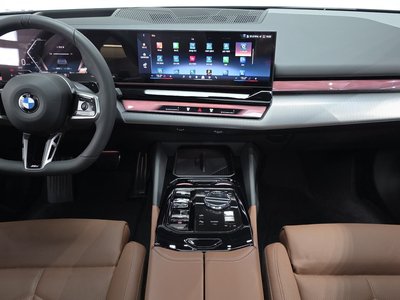 2025 BMW 5 SERIES photo 5