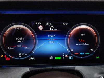 MERCEDES-BENZ CLS - 8