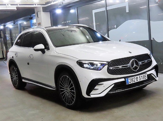 MERCEDES-BENZ GLC - View 1