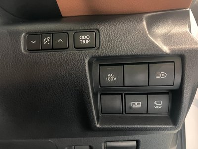 صورة مصغرة 36 لـ 2025 Lexus IS