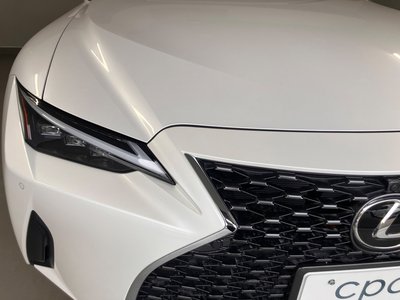 صورة مصغرة 6 لـ 2025 Lexus IS