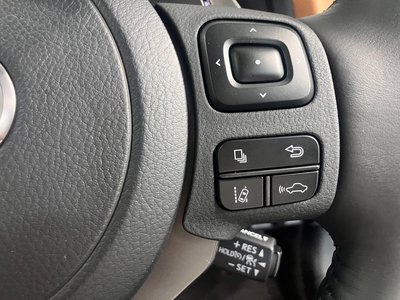 صورة مصغرة 26 لـ 2025 Lexus IS