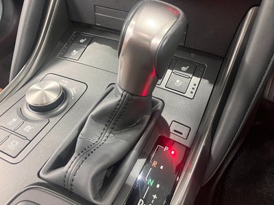 صورة مصغرة 27 لـ 2025 Lexus IS