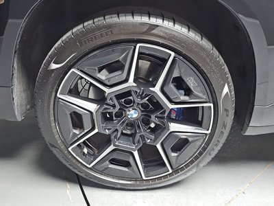صورة 6 لـ 2023 BMW XM