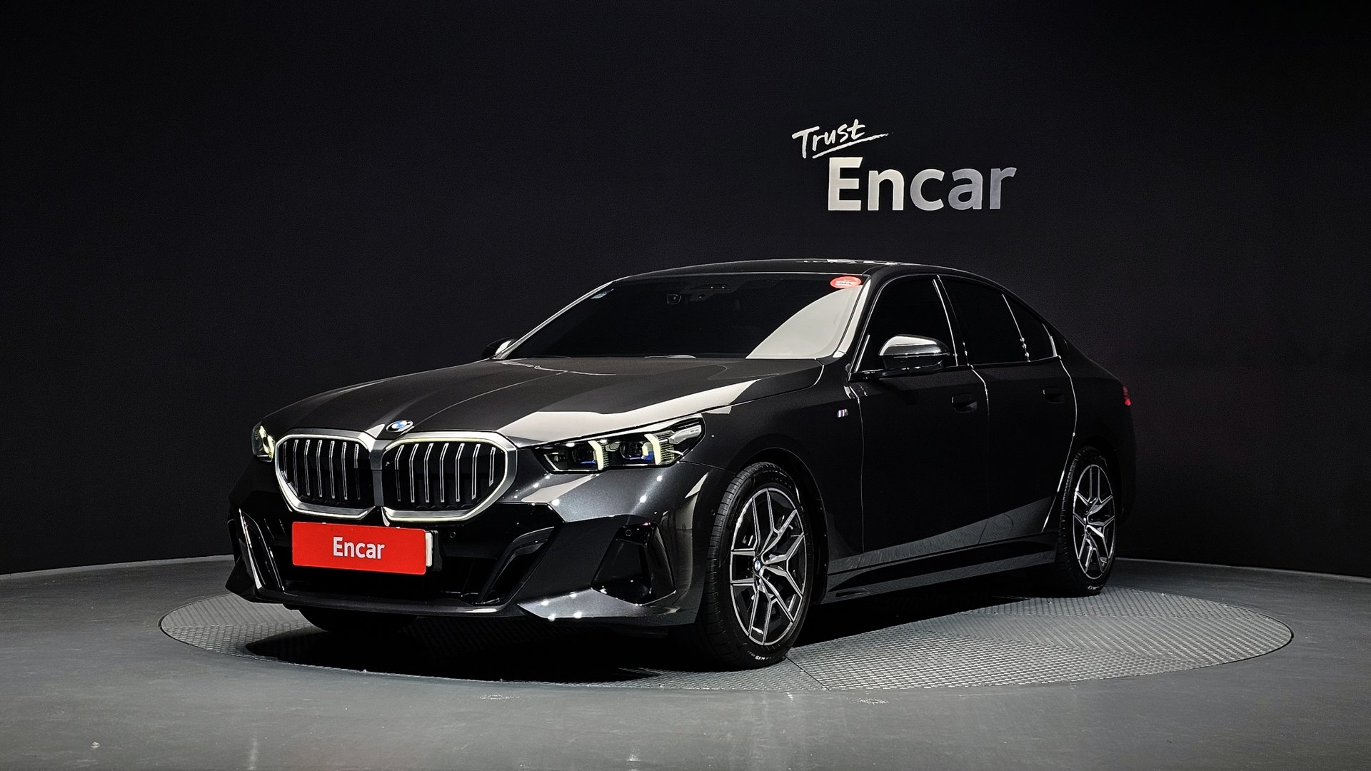 BMW 5 SERIES - View 1