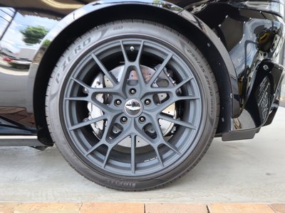 ASTON MARTIN VANTAGE - 8