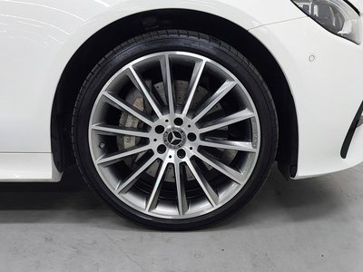 MERCEDES-BENZ E-CLASS - 6