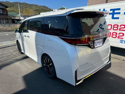 TOYOTA VELLFIRE - 2