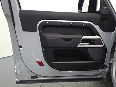 2021 LAND Rover DEFENDER — миниатюра 14