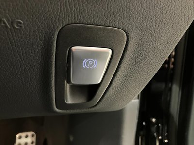 صورة مصغرة 16 لـ 2023 Mercedes-BENZ E-CLASS