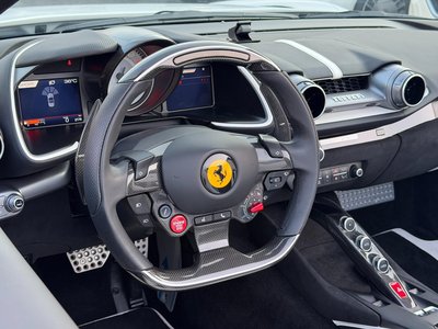 صورة 36 لـ 2023 Ferrari 812 GTS