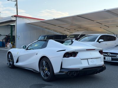 صورة 22 لـ 2023 Ferrari 812 GTS