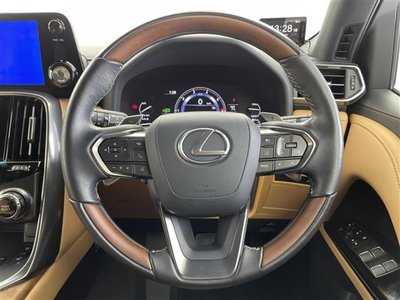 LEXUS LX - 2