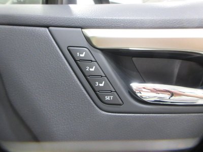 2021 Lexus RX — миниатюра 29