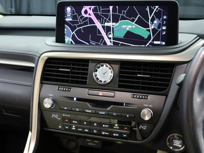 صورة 3 لـ 2021 Lexus RX
