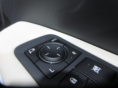2021 Lexus RX — миниатюра 30