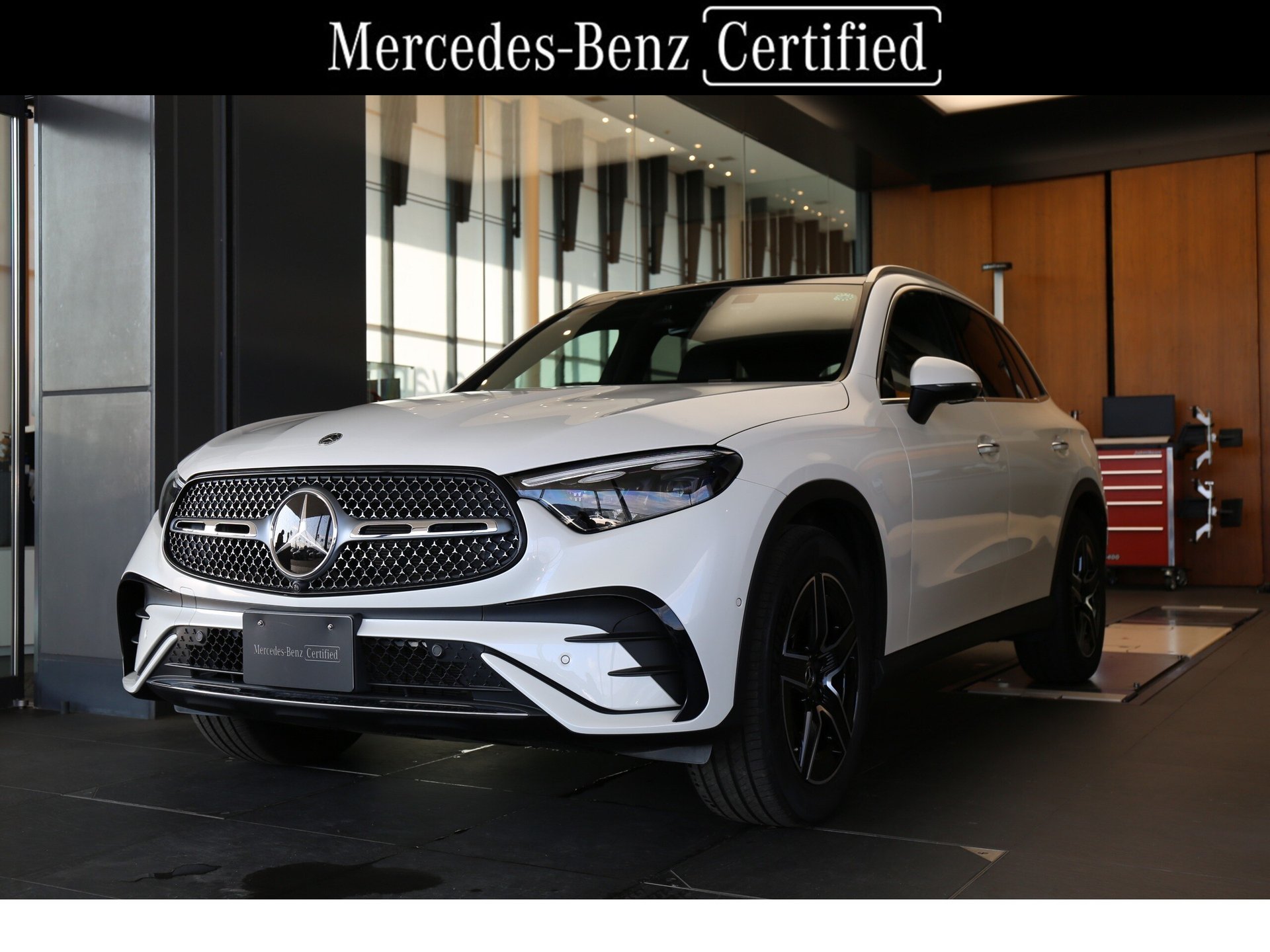 MERCEDES-BENZ GLC - View 1