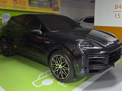 PORSCHE CAYENNE - 6