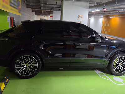 PORSCHE CAYENNE - 2