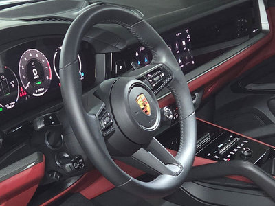 PORSCHE CAYENNE - 10