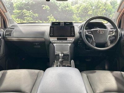 TOYOTA LAND CRUISER PRADO - 2