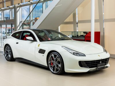 FERRARI GTC4 LUSSO - 9